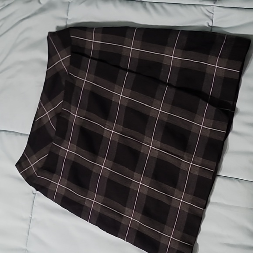 EMMA JAMES Grey/Black/White Paid 19" Skirt  Women's 8 Excellent Condition.‎